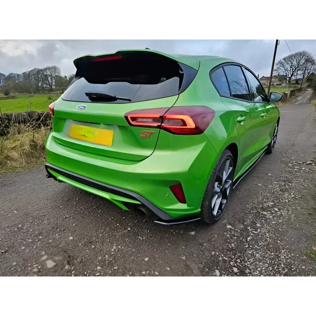 Ford Focus MK4 ST ST-Line Gloss Black Bodykit