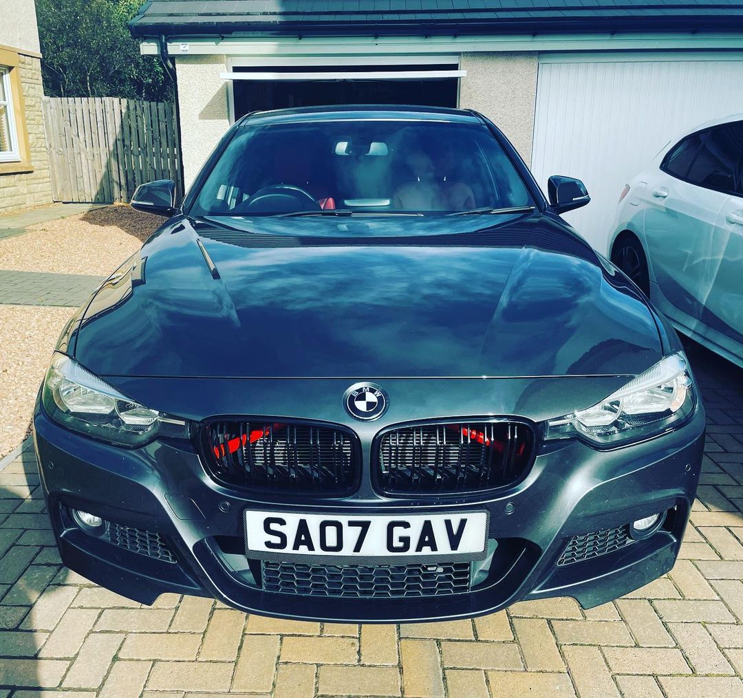 BMW V brace red luminescent vinyl overlay sticker