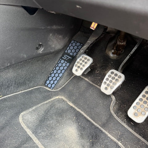 Ford Focus MK2 MK2.5 dead pedal CEUK-DF-MK2 - fast road, track day, daily driver