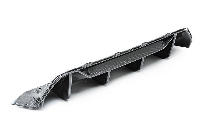 BMW M5 F90 rear diffuser, genuine M Performance carbon fibre