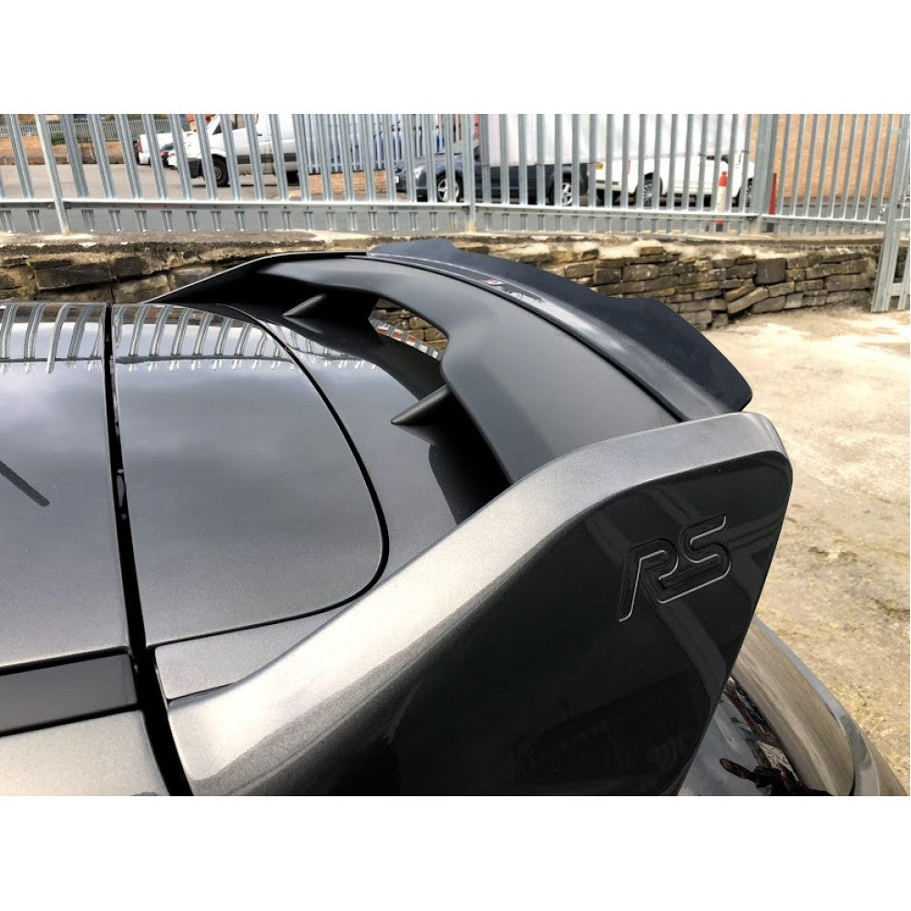 Ford Focus MK3 RS spoiler cap V2 by Maxton Design