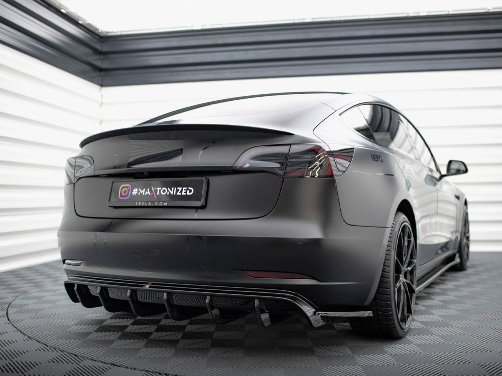 Tesla Model 3 (2017-2023) Maxton Design Rear Valance V.2