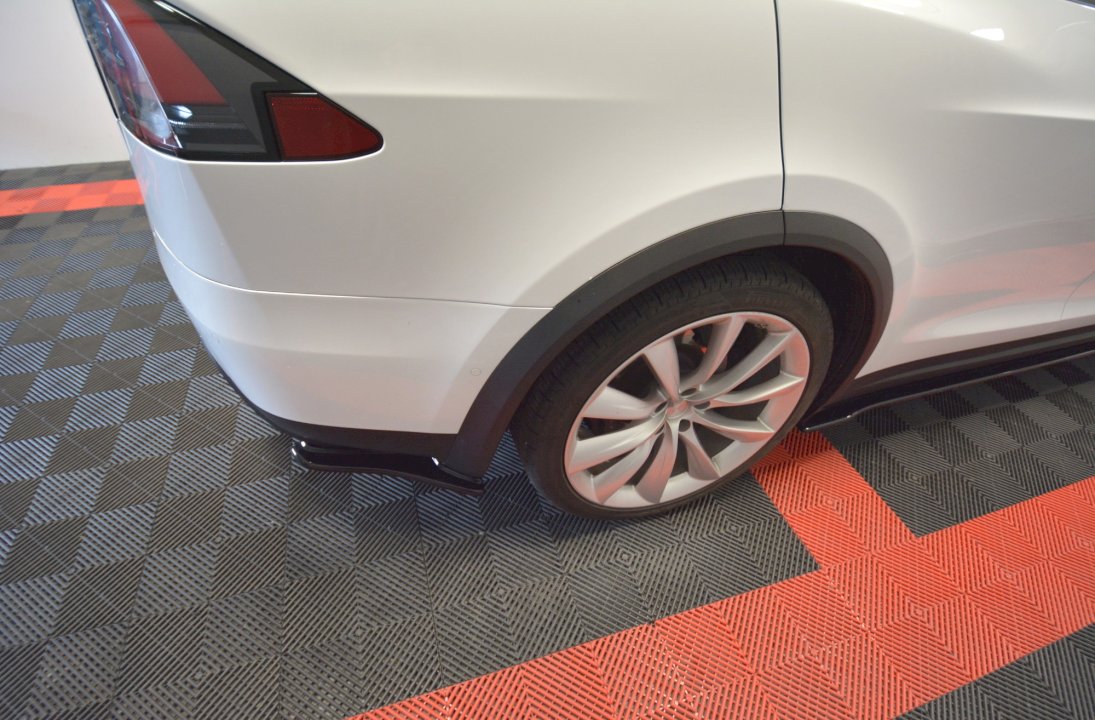 Tesla Model X (2015-2021) Rear Side Splitters V.1 - Maxton Design ABS