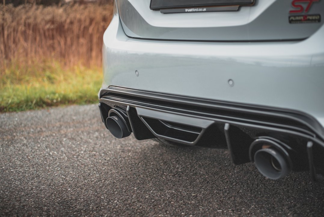 Ford Fiesta Mk8 Mk8.5 ST ST Line Rear Diffuser V3 Maxton Design Gloss Black
