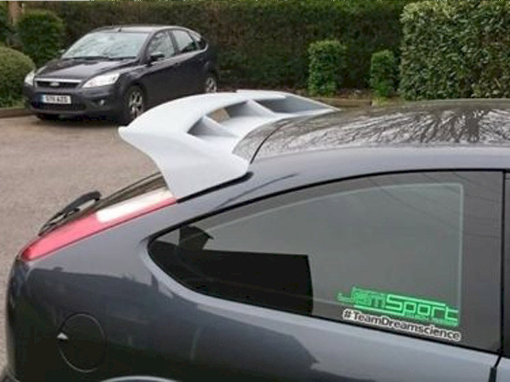Ford Focus MK2 hatchback roof spoiler, Maxton Design RS look, primer painted