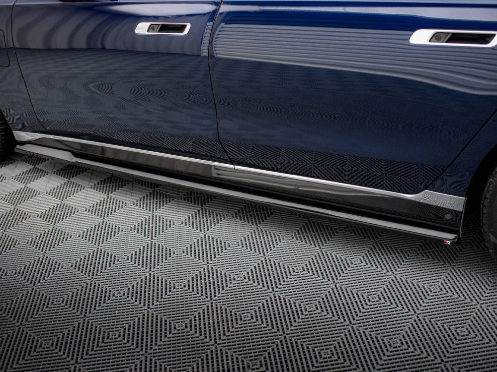 BMW G70 side skirt diffusers, Maxton Design gloss black, MD-G70-SKIRT-DIFF