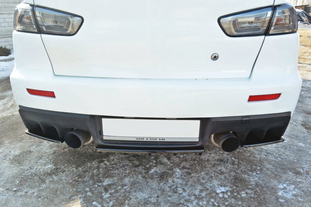 Mitsubishi Lancer Evo X (2007-2015) Maxton Design Central Rear Splitter with Vertical Bars