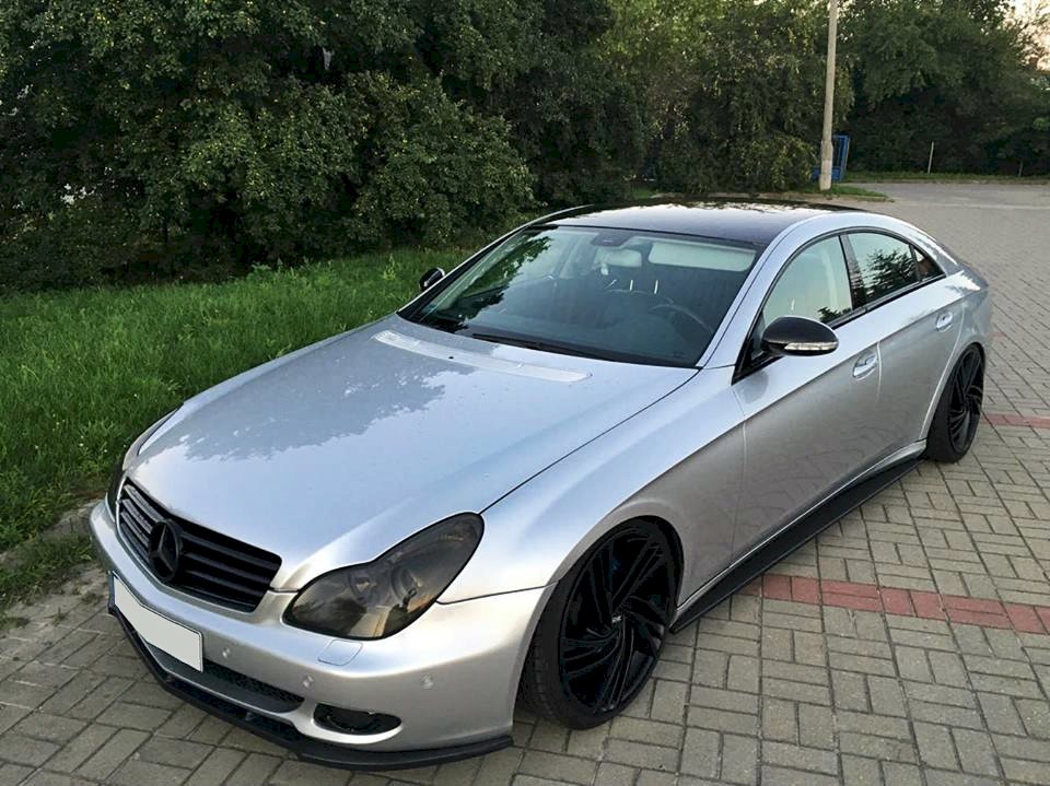 Mercedes CLS W219 C219 side skirts & diffusers by Maxton Design