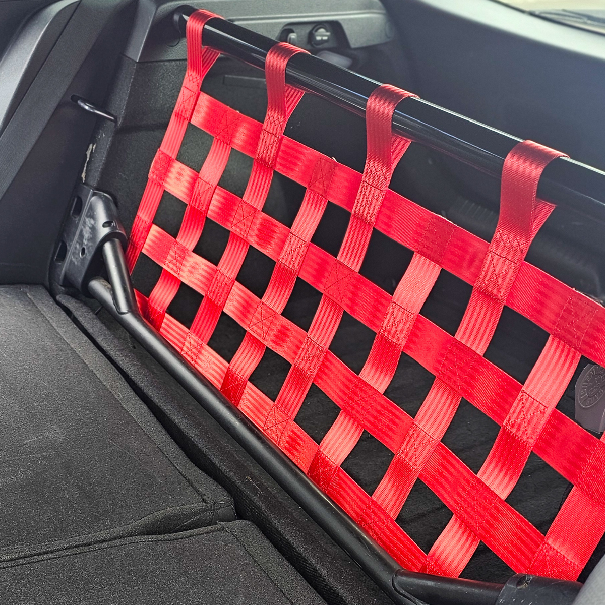 Hyundai i30N hatchback 2017-present strut bar & cargo net kit