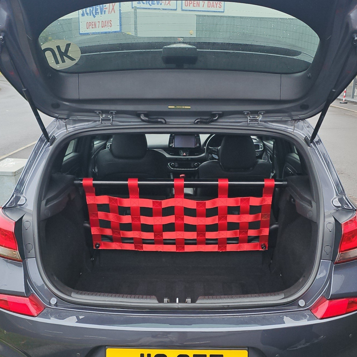 Hyundai i30N hatchback 2017-present strut bar & cargo net kit