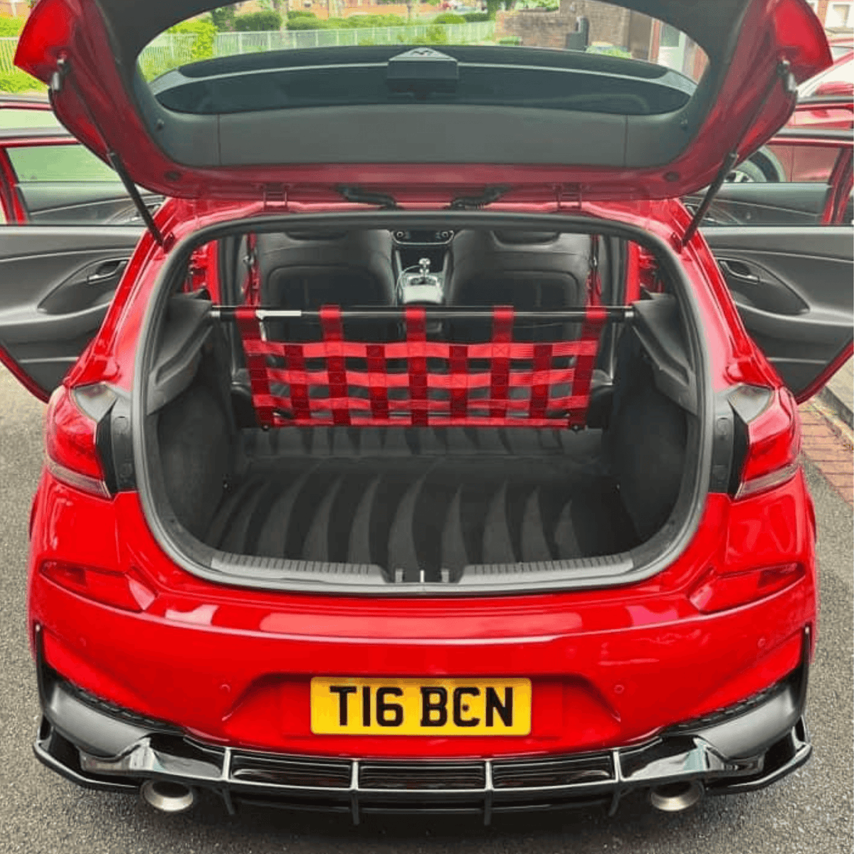 Hyundai i30N hatchback 2017-present strut bar & cargo net kit