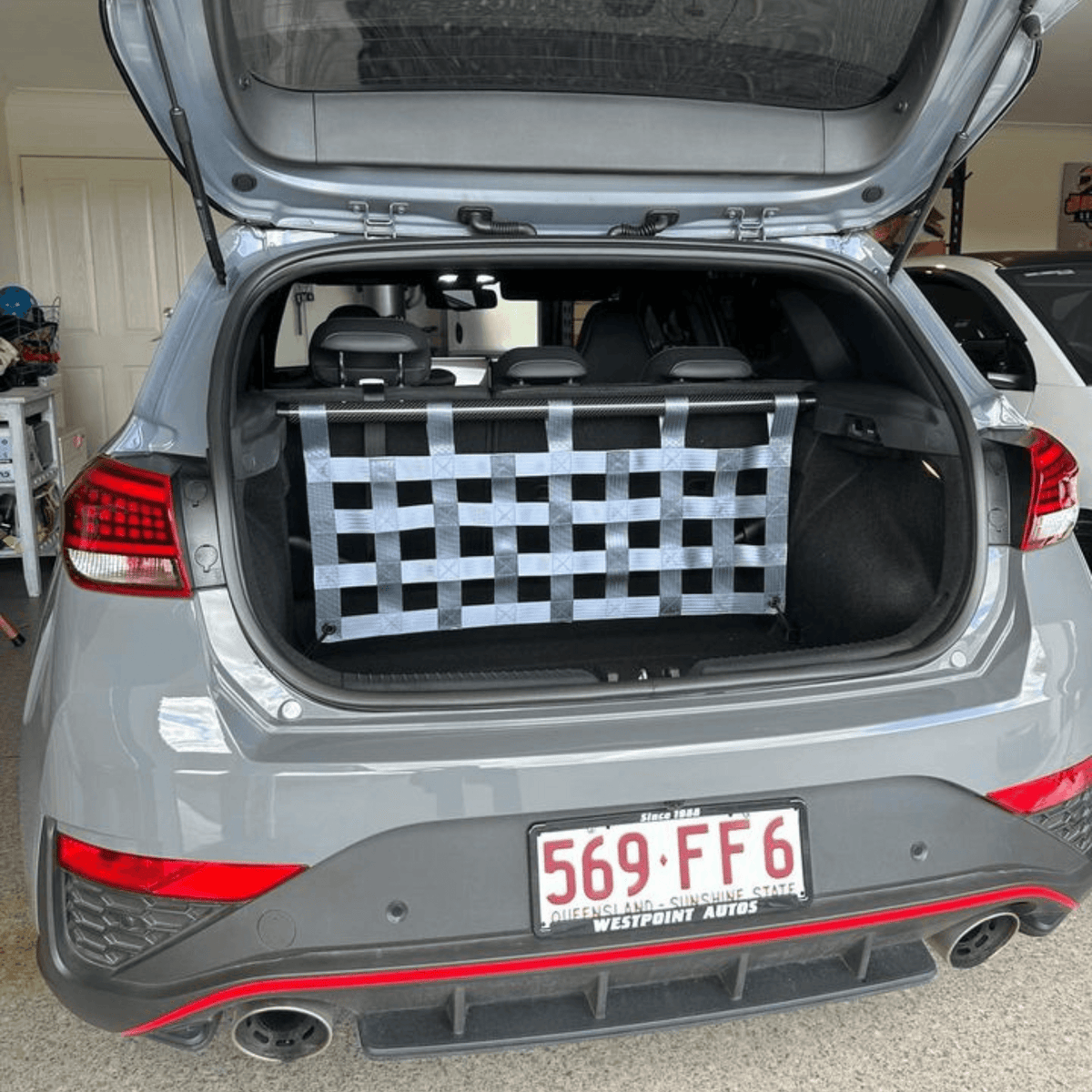 Hyundai i30N hatchback 2017-present strut bar & cargo net kit
