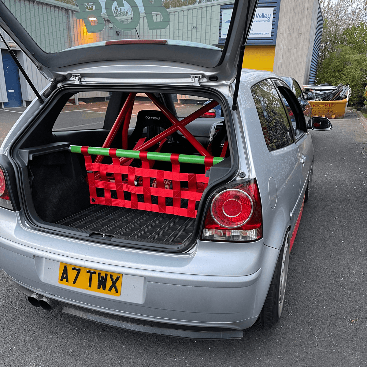 VW Polo 9N3 GTI strut bar and cargo net kit