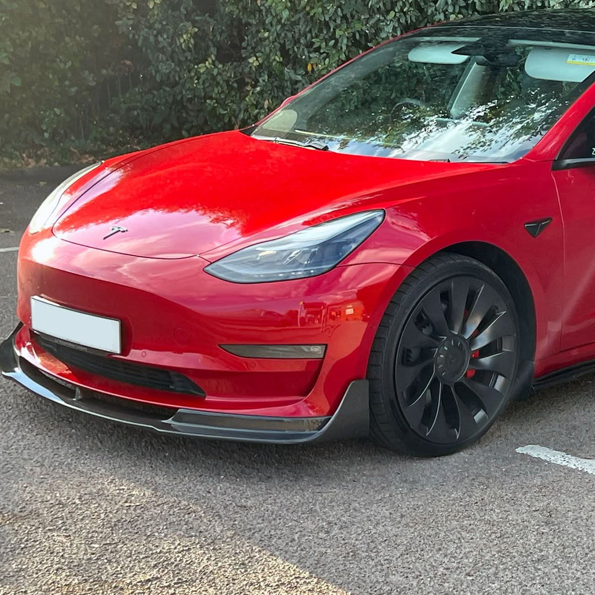 Tesla Model 3 2016-2023 V Style Carbon Fibre Front Splitter