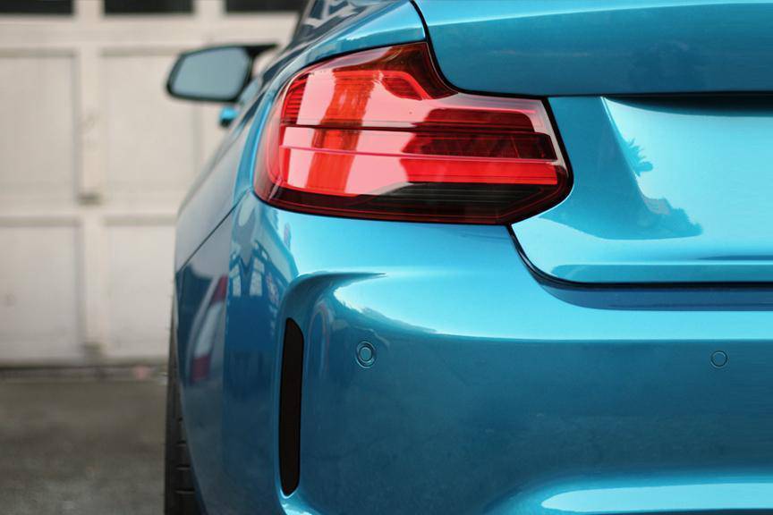 F87 M2 Rear Reflector Overlay Tint Kit - Smoked Honeycomb - Goldenwrench BLACKLINE (2016-2021)