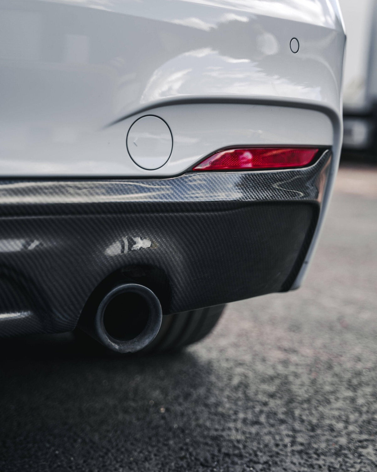 F22 BMW 2 Series Carbon Fibre Body Kit - Front Splitter Rear Diffuser Spoiler Grilles Mirror Covers