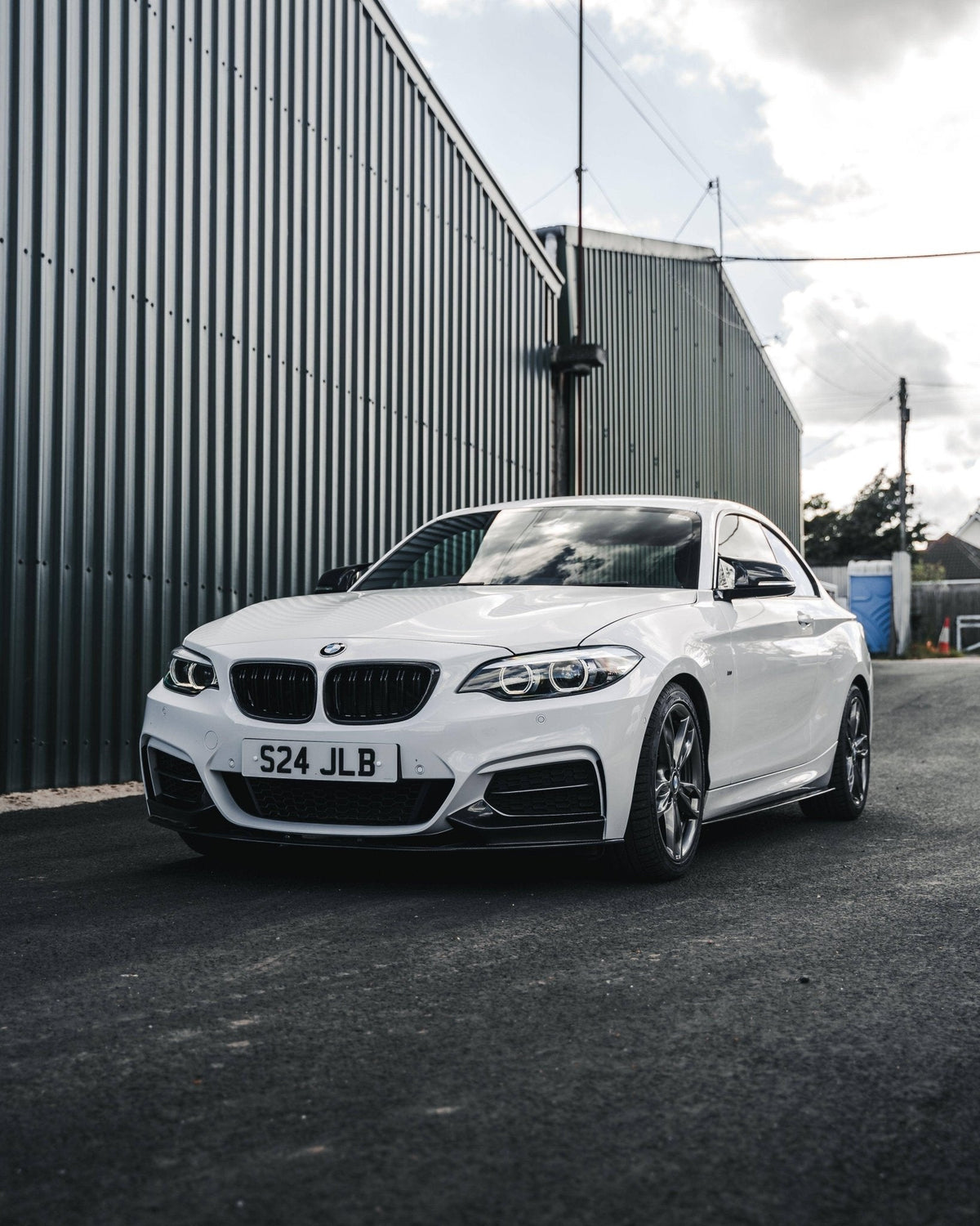 F22 BMW 2 Series Carbon Fibre Body Kit - Front Splitter Rear Diffuser Spoiler Grilles Mirror Covers