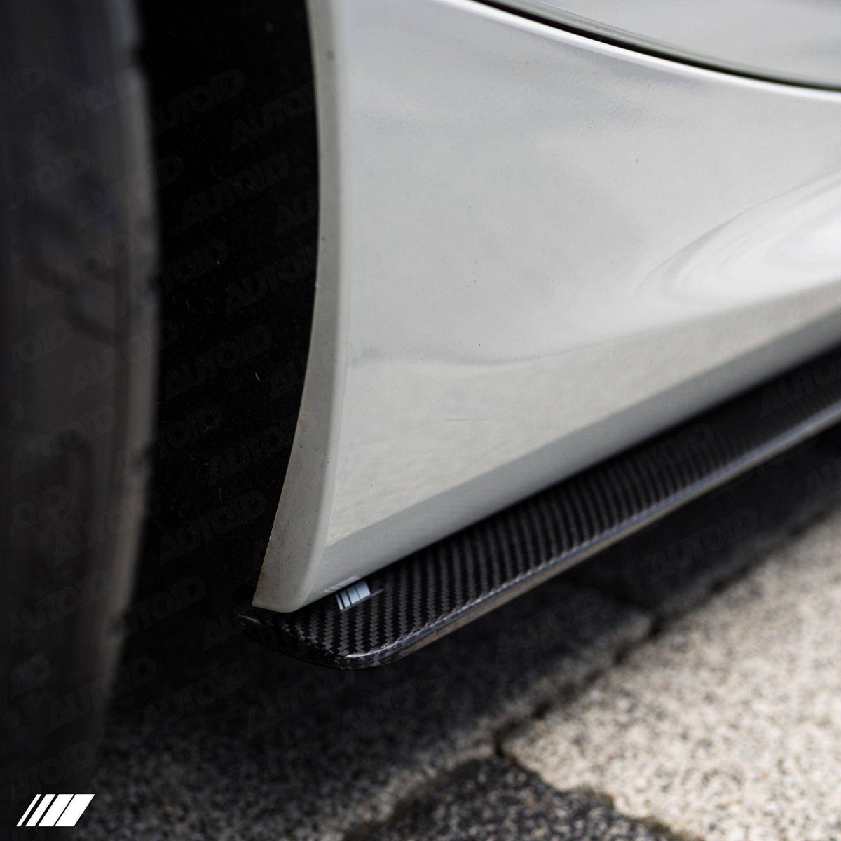 BMW F20 F21 F22 F23 Carbon Fibre Side Skirts - AUTOID 2x2 Weave