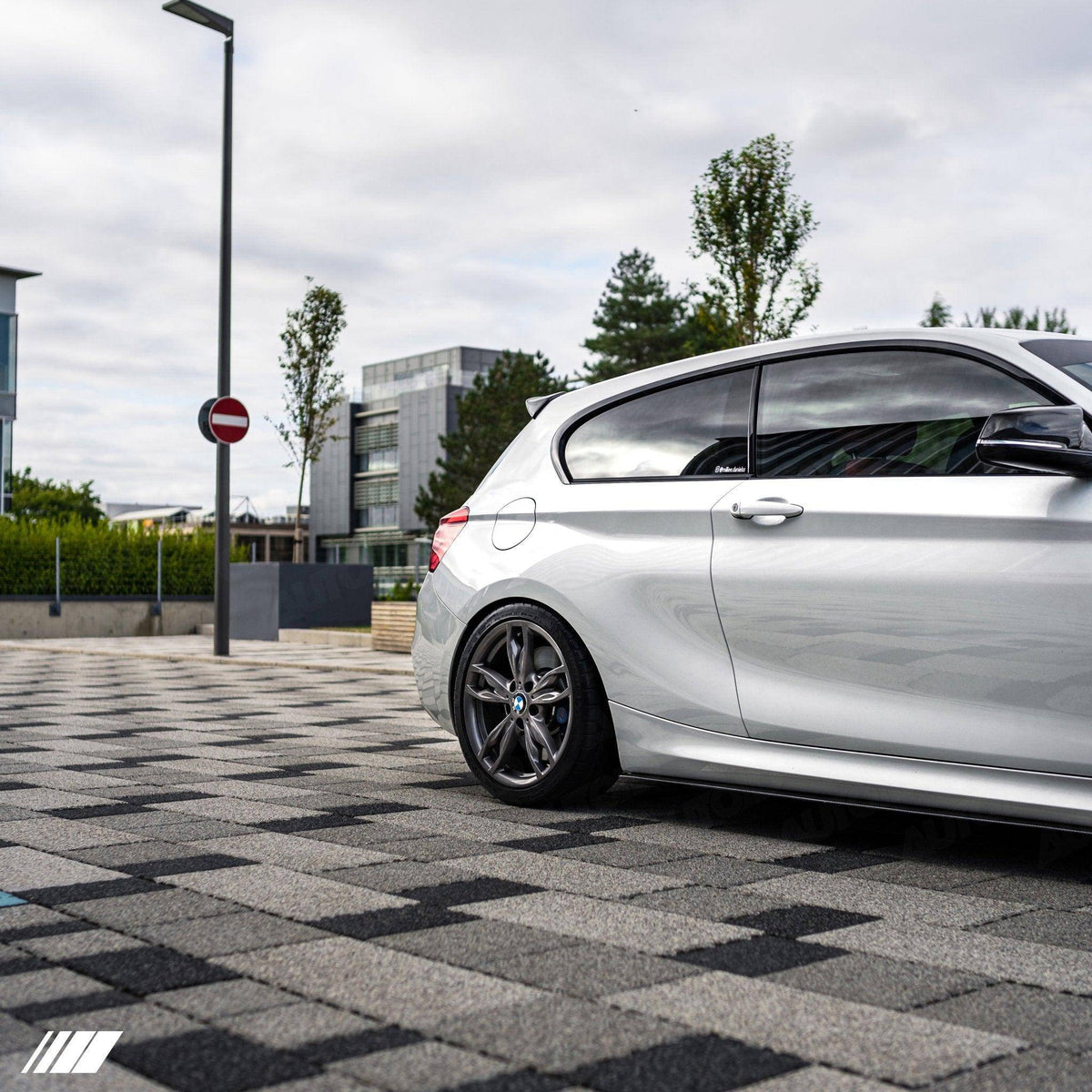 BMW F20 F21 F22 F23 Carbon Fibre Side Skirts - AUTOID 2x2 Weave
