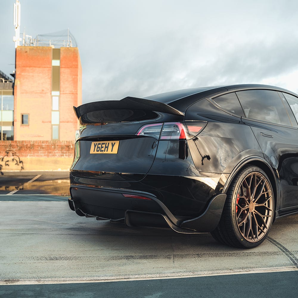 Tesla Model Y (2019+) carbon fibre full kit V2