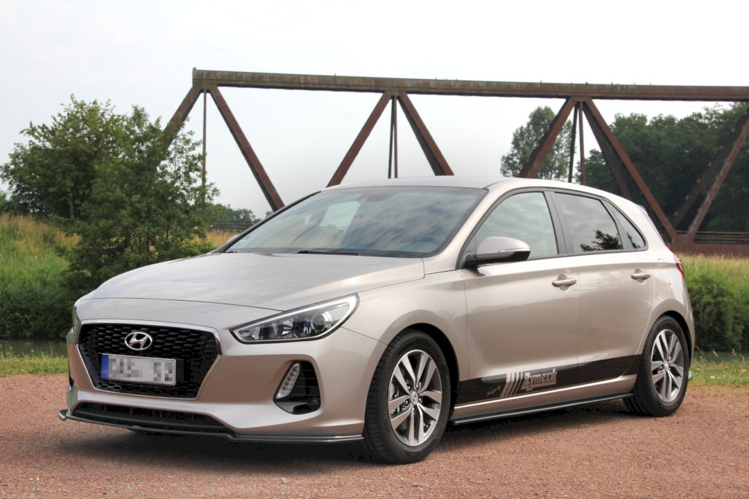 Hyundai i30 MK3 hatchback (2017-2020) side skirt splitters - Maxton Design ABS set
