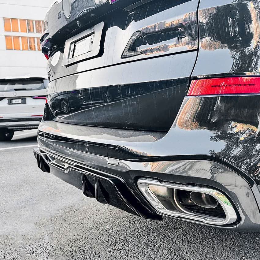 BMW G05 X5 (2019-2025) M Sport V-Style Gloss Black Rear Diffuser