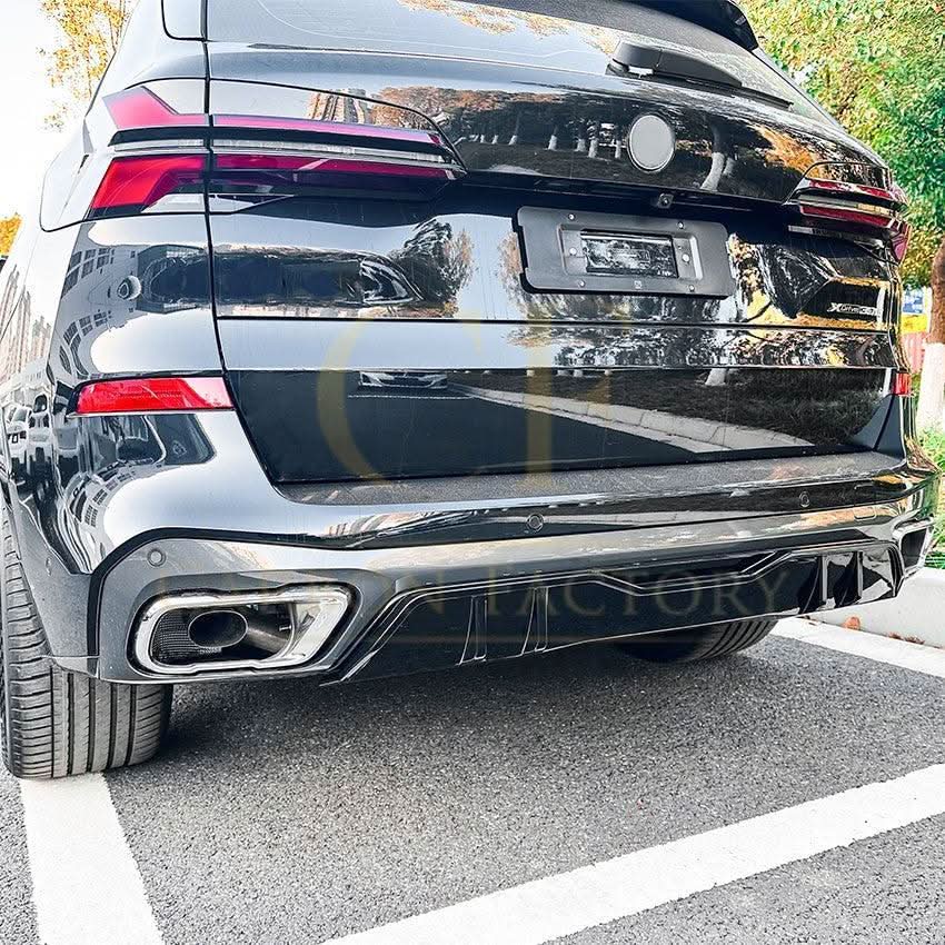 BMW G05 X5 (2019-2025) M Sport V-Style Gloss Black Rear Diffuser