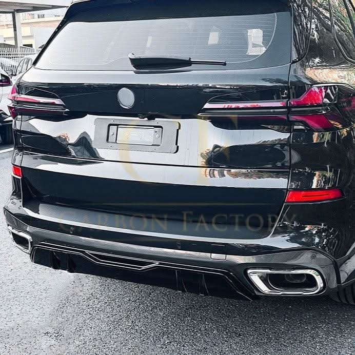 BMW G05 X5 (2019-2025) M Sport V-Style Gloss Black Rear Diffuser
