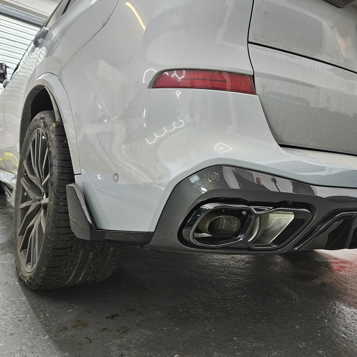BMW G05 X5 (2023-Present, M Sport) Gloss Black Exhaust Tips