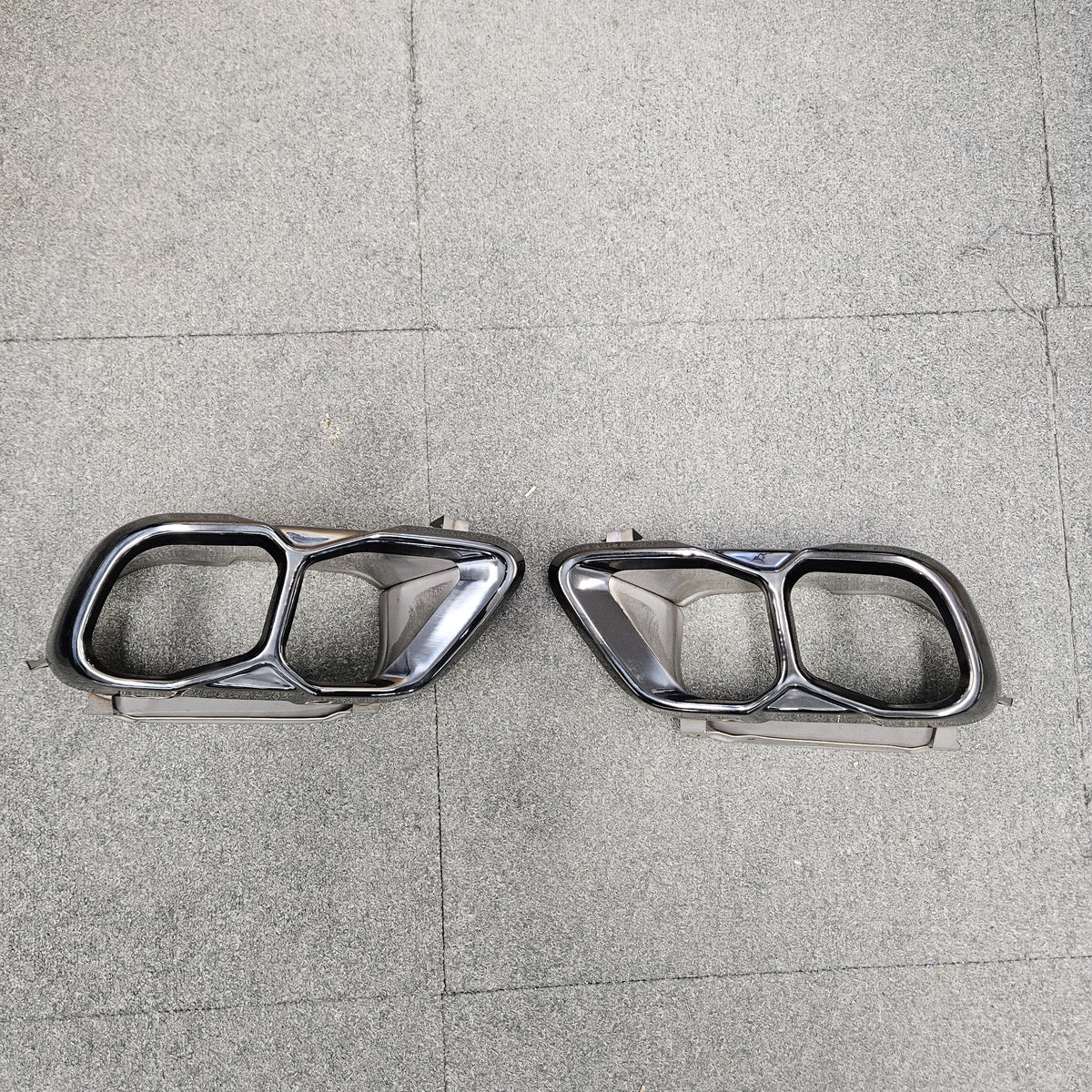 BMW G05 X5 (2023-Present, M Sport) Gloss Black Exhaust Tips