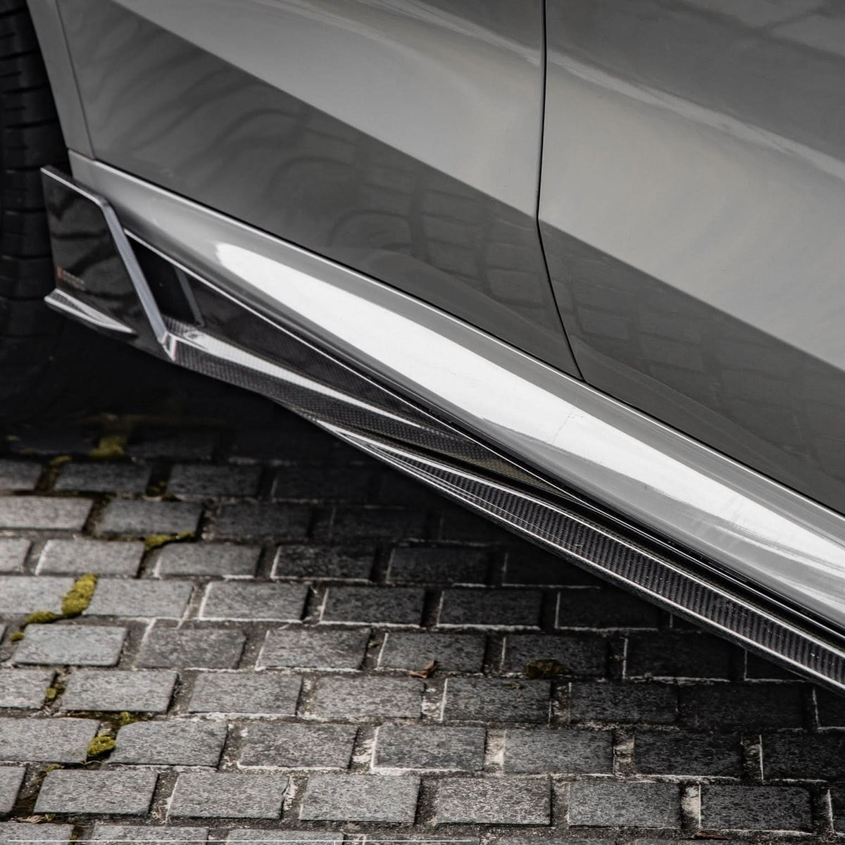 BMW G05 X5 F95 X5M LCI 23-25 SQ Style Pre-Preg Carbon Side Skirts