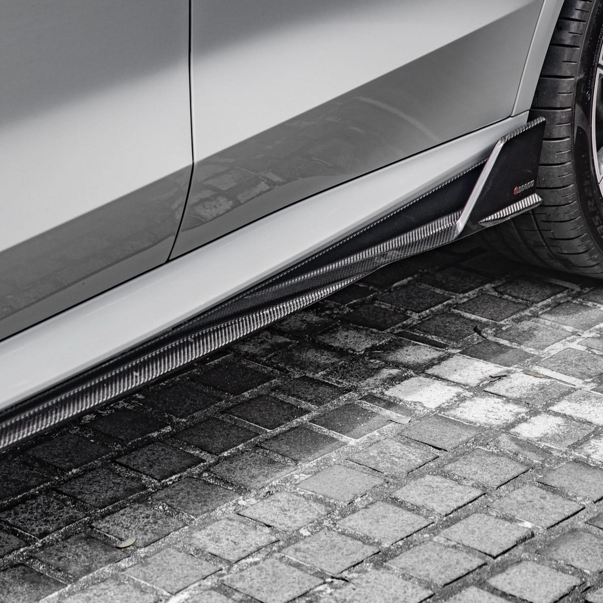 BMW G05 X5 F95 X5M LCI 23-25 SQ Style Pre-Preg Carbon Side Skirts