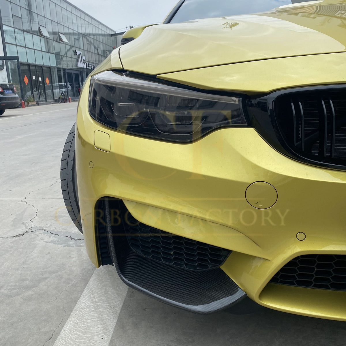 BMW F80 M3 F82 F83 M4 (2014-2020) MP-Style Pre-Preg Carbon Front Splitter Covers