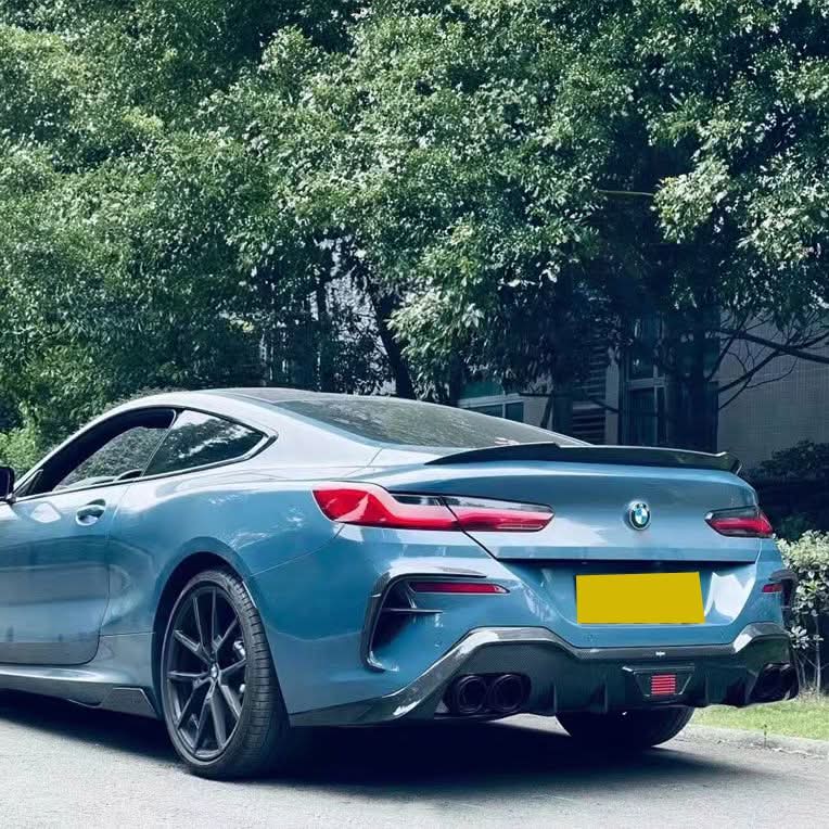 BMW G15 8 Series F92 M8 Coupe V-style pre-preg carbon boot spoiler